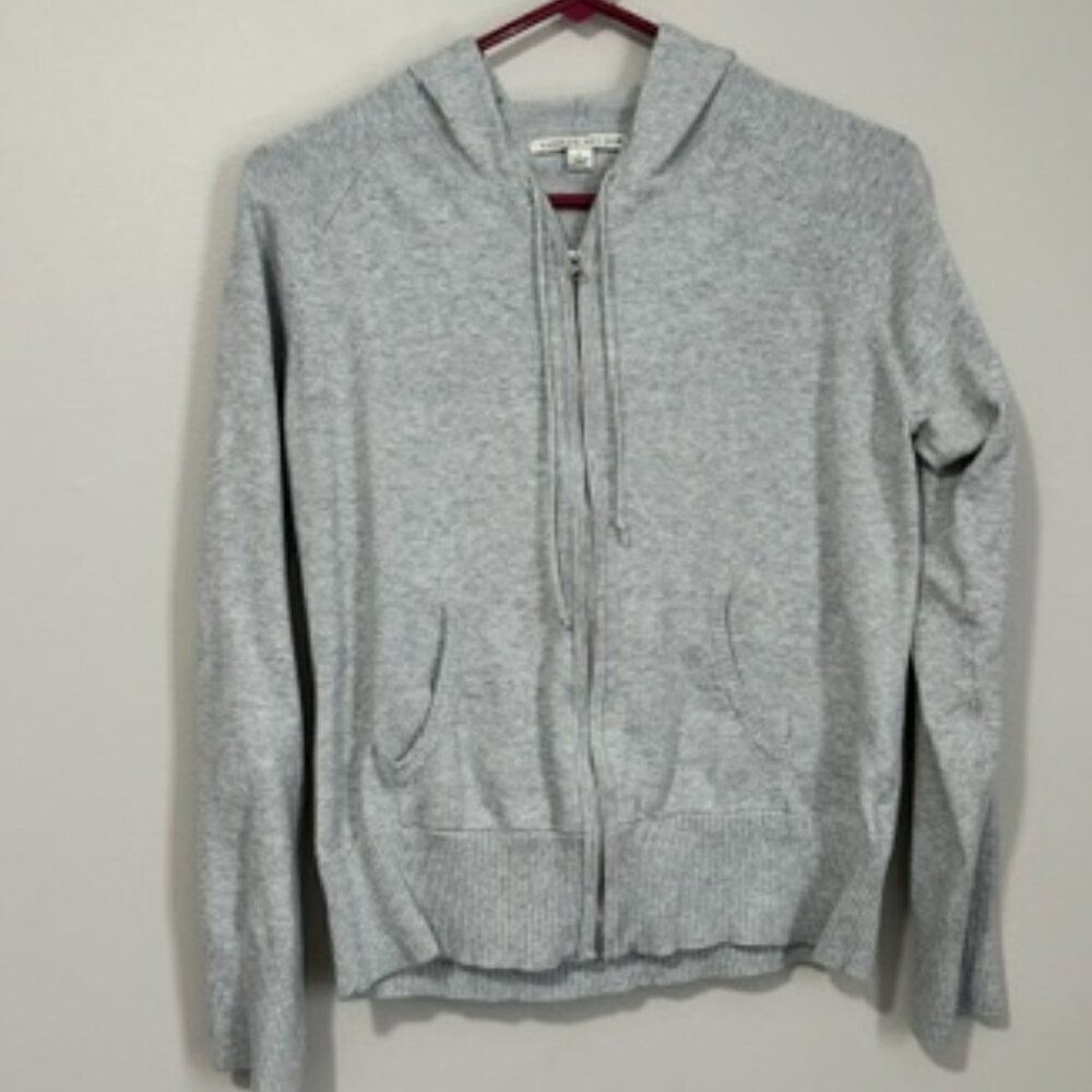 USED Woman's Carolyn Taylor Long Sleeve Zip Up Hoodie Color Grey Size Large